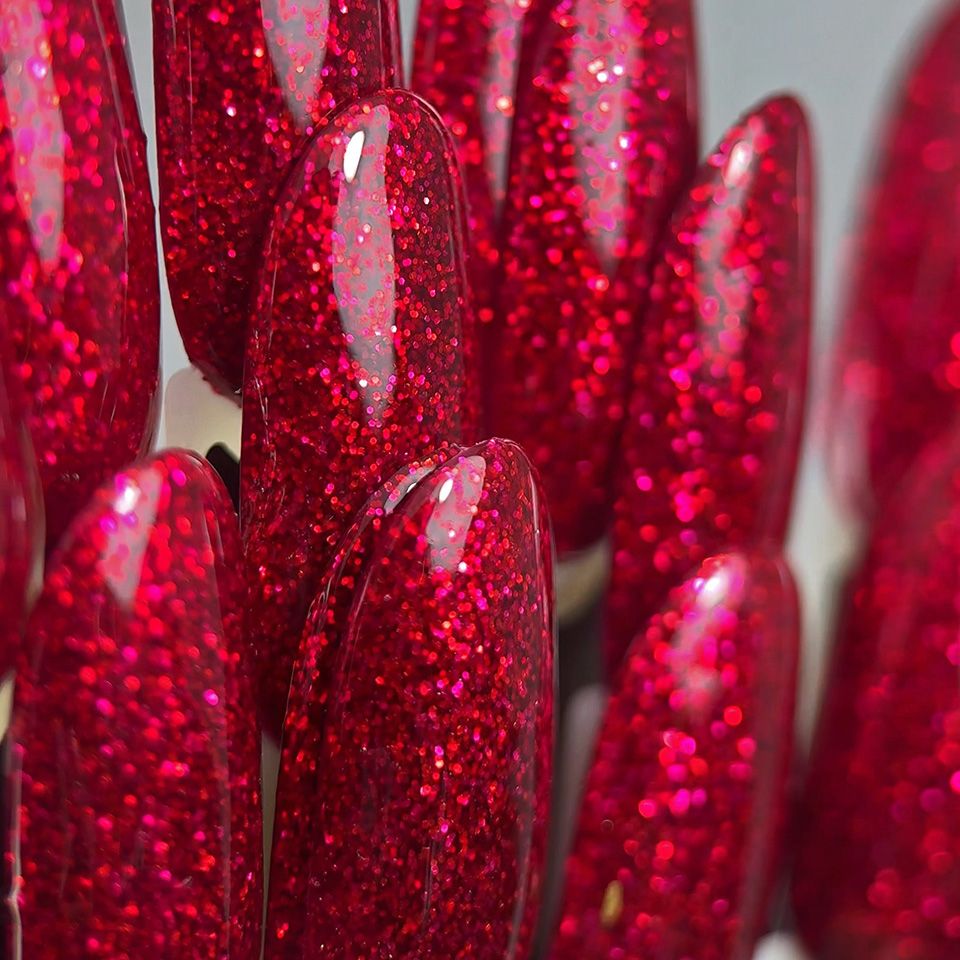 522 Cranberry Cheer gel polish 10g