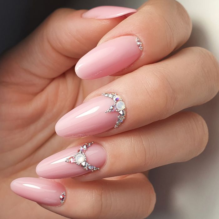 17 Silver Caviar Crystals